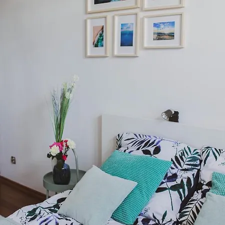 Apartament Wolnosci アパート コウォブジェク