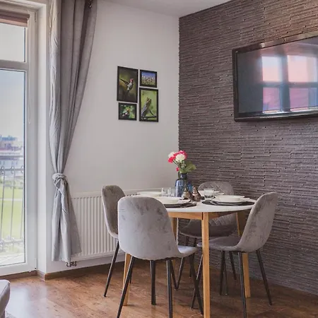 アパート Apartament Wolnosci コウォブジェク