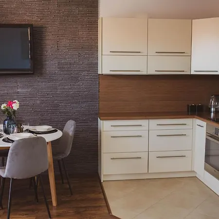 Apartament Wolnosci アパート コウォブジェク